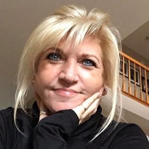 Meet your Posher, Janet